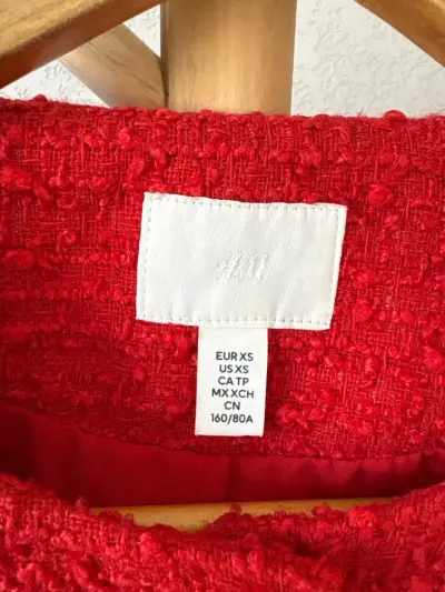 Chaqueta roja de lana - miniatura 3