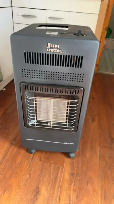 Estufa  a gas Ursus Trotter - miniatura 1