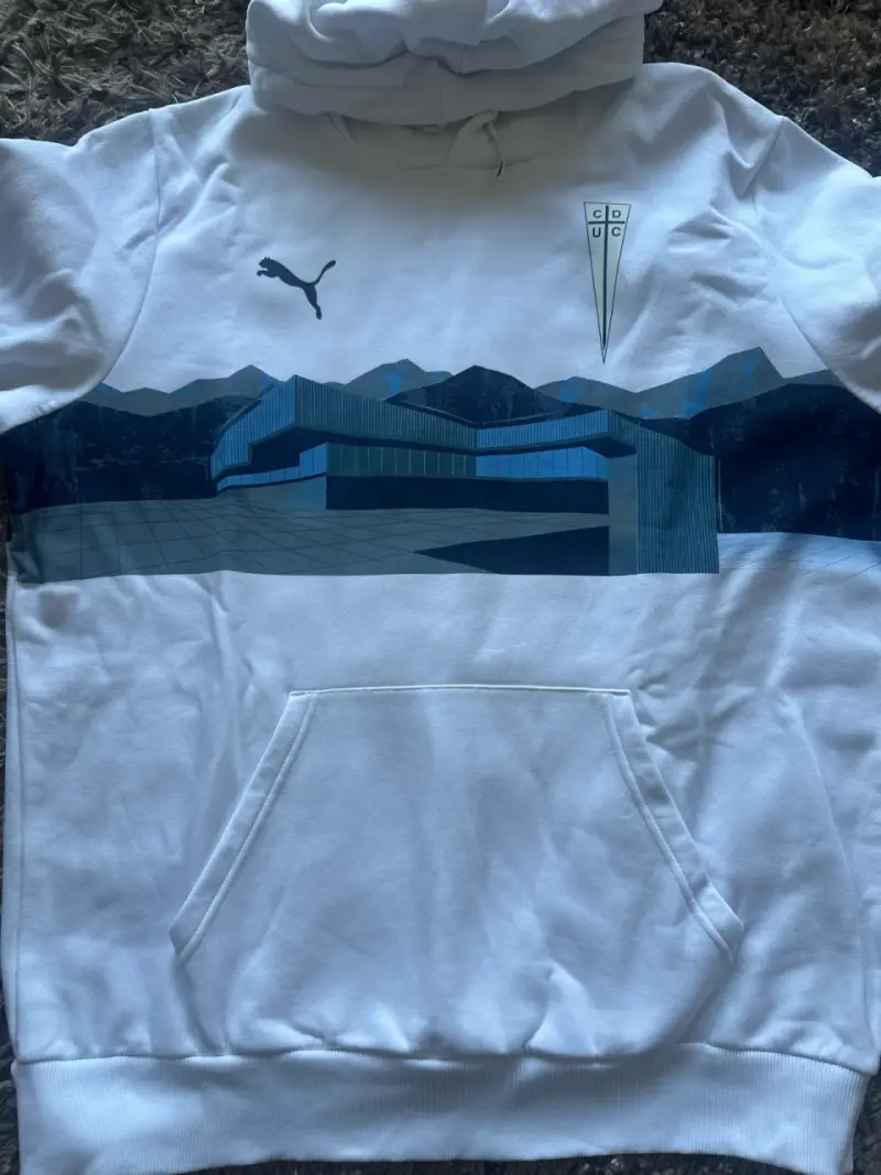 Polerón conmemorativo estadio UC  Puma - 2