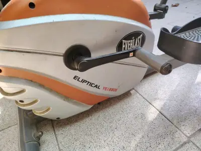 Elíptica Everlast para ejercicio - miniatura 2