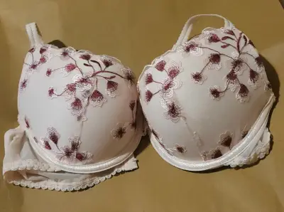 Sostén bordado rosa PUSH UP - miniatura 2