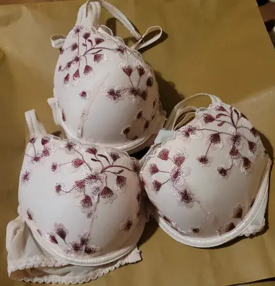 Sostén bordado rosa PUSH UP - miniatura 3
