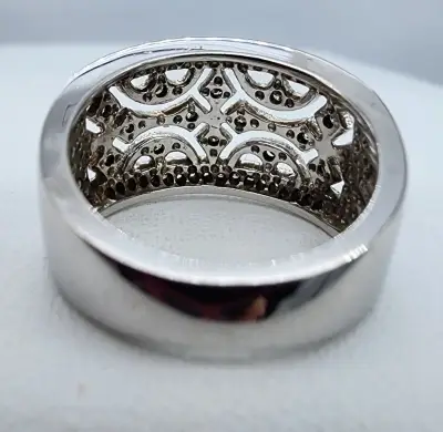 Anillo de plata con puntos de diamantes - miniatura 3