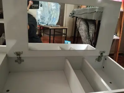 Escritorio blanco con cajón - miniatura 3