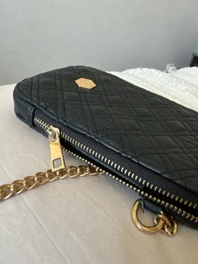 Cartera negra acolchada pequeña - miniatura 5