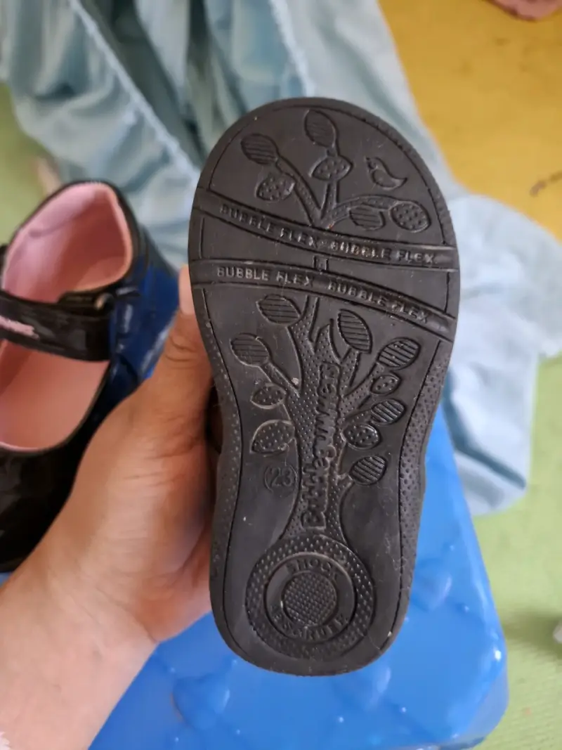 Zapatos Bubblegummers negros para niña - 3