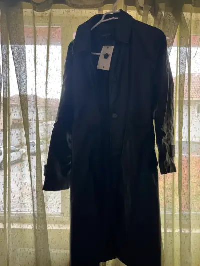 Abrigo negro de ecocuero Wados nuevo talla L - miniatura 4