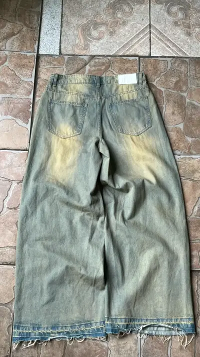 Jeans anchos con diseño desgastado talla 42 - miniatura 2
