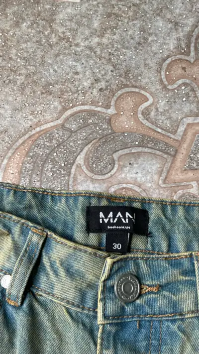 Jeans anchos con diseño desgastado talla 42 - miniatura 3