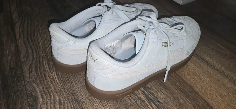 Zapatillas blancas Puma clásicas - 2