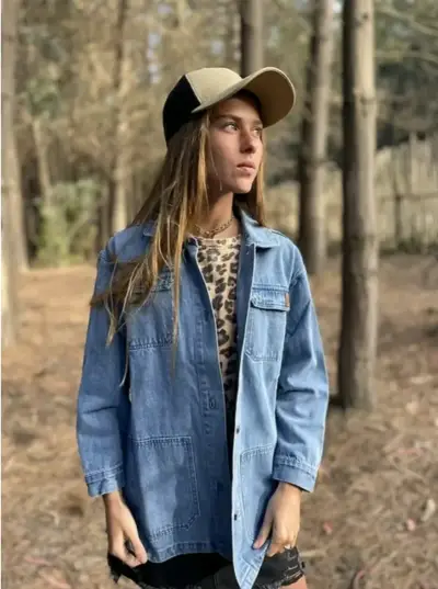Chaqueta beige y celeste - miniatura 2