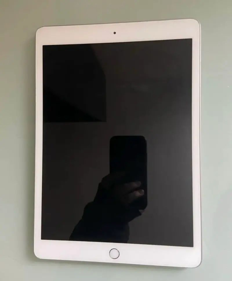 iPad 10.2 (7ma generación) 32 GB, color plata - 2