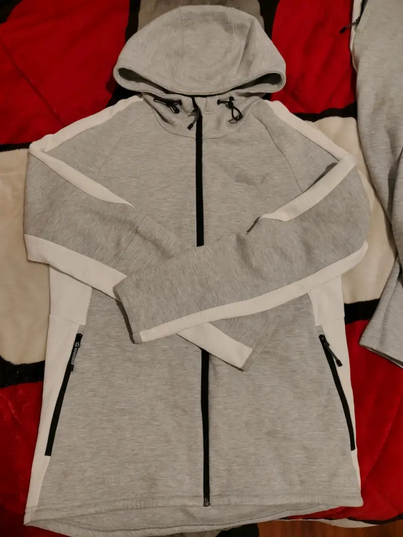 Conjunto gris puma tipo tech - 1