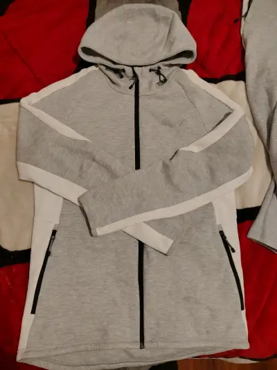 Conjunto gris puma tipo tech - miniatura 1
