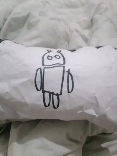 Cojín con diseño de robot - miniatura 1