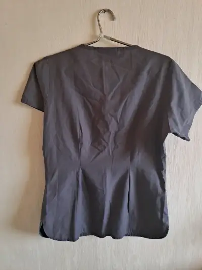 Traje clinico gris - miniatura 2