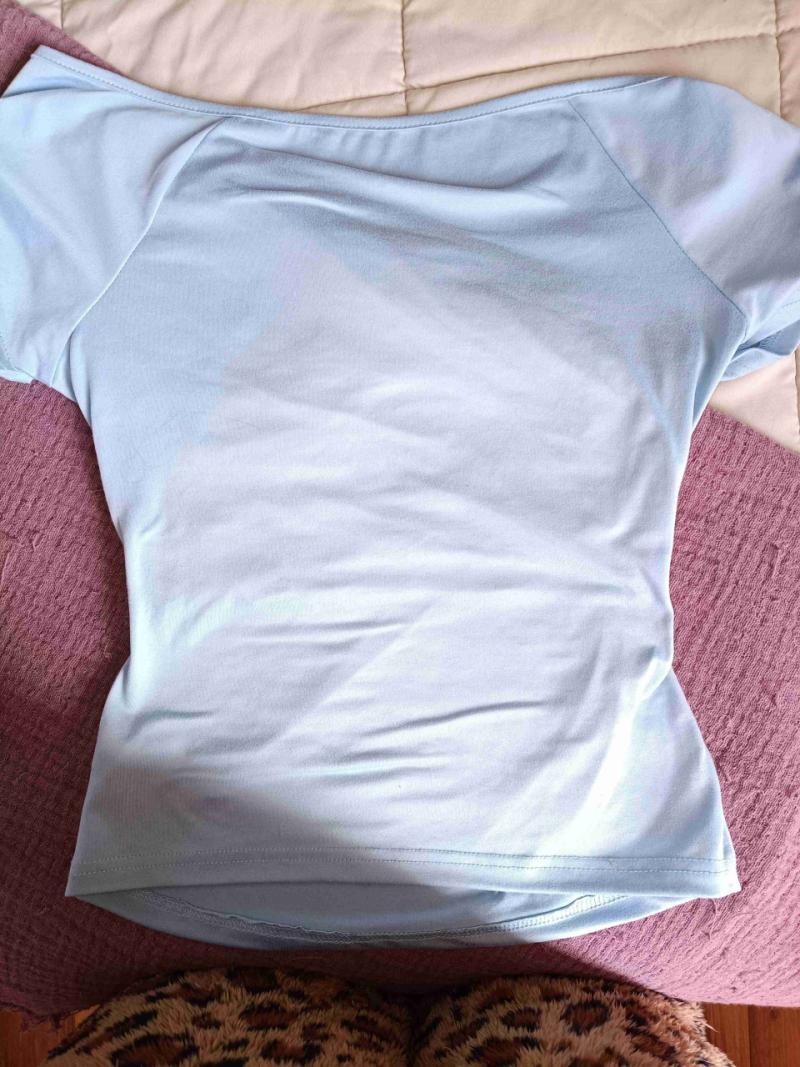 Polera celeste acinturada de mujer - 2