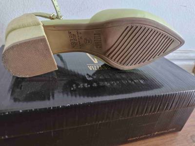 Zapatos verdes Vizzano como nuevos talla 36 - miniatura 2