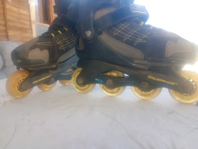 Patines en línea negro y amarillo - 3
