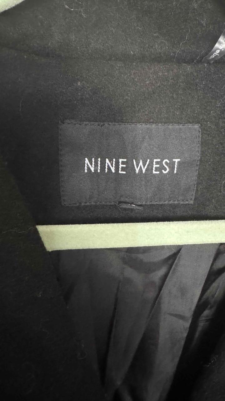 Abrigo negro Nine West - 2