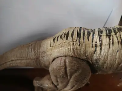Figura de dinosaurio detallada - miniatura 4