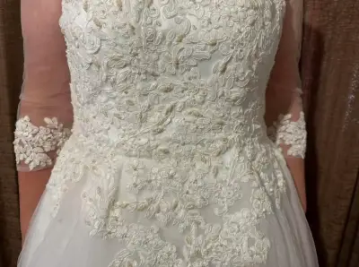 Vestido de novia con encaje - miniatura 3