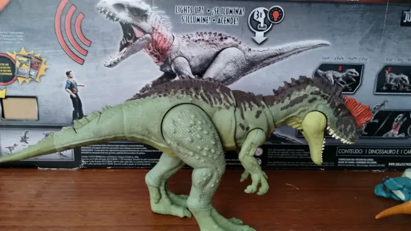 Figura de dinosaurio - 2
