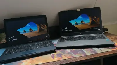 Lote de dos laptops Samsung y HP - miniatura 1