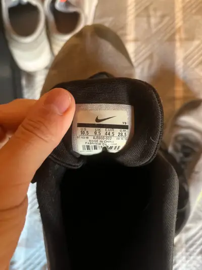 Zapatillas deportivas gris Nike - miniatura 1