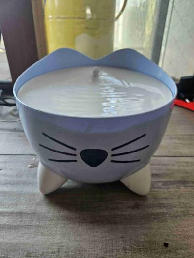 Fuente de agua para mascotas Catit pixi - miniatura 1