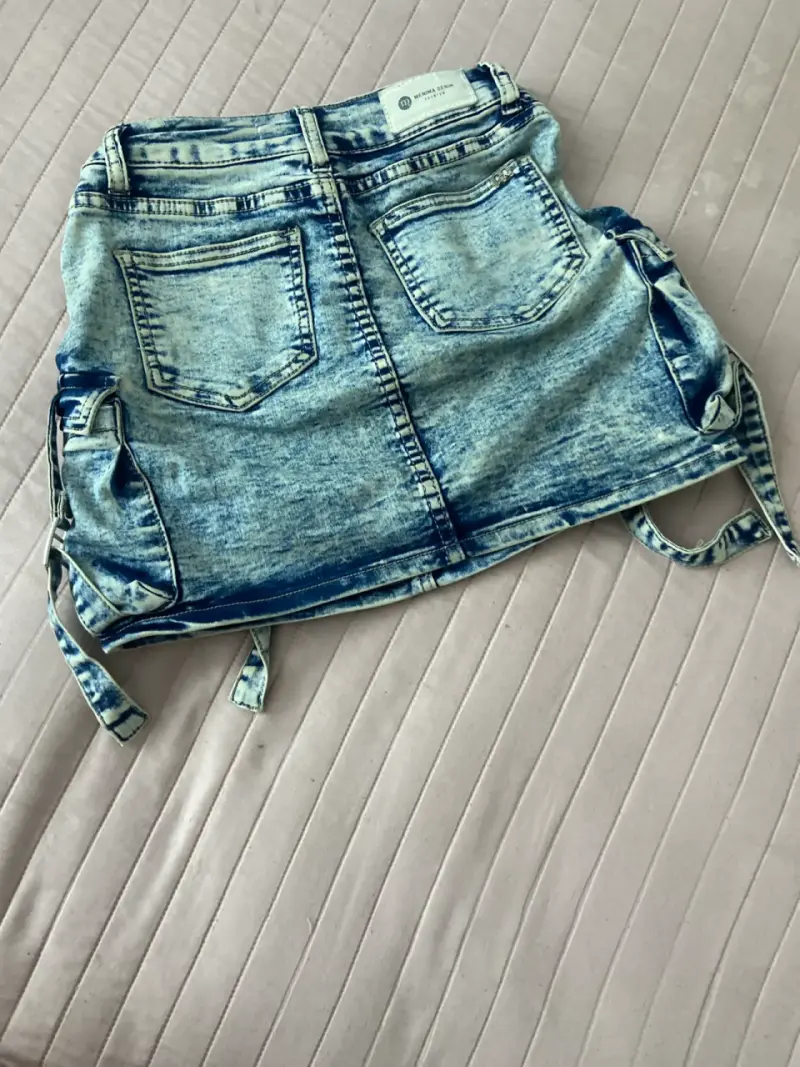 Shorts de mezclilla desgastados - 2