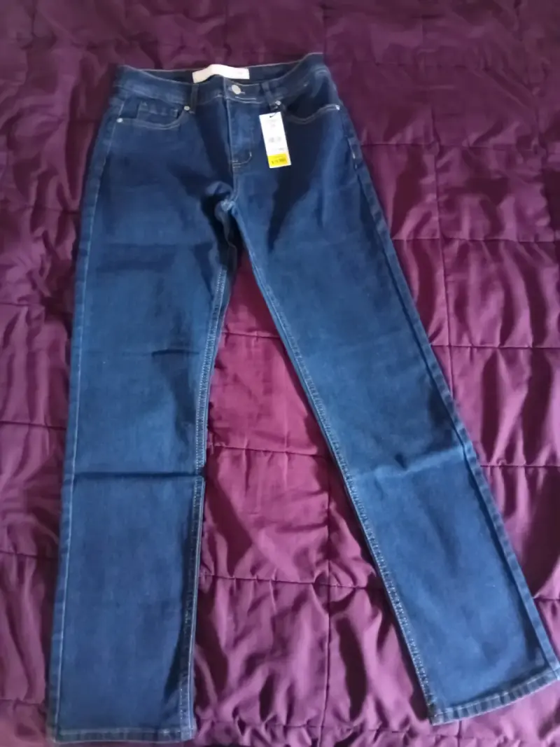 Jeans azul con etiqueta - 3