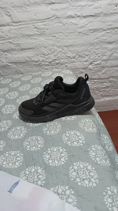 Zapatillas adidas negras talla 8,5US, 26Cm - miniatura 5