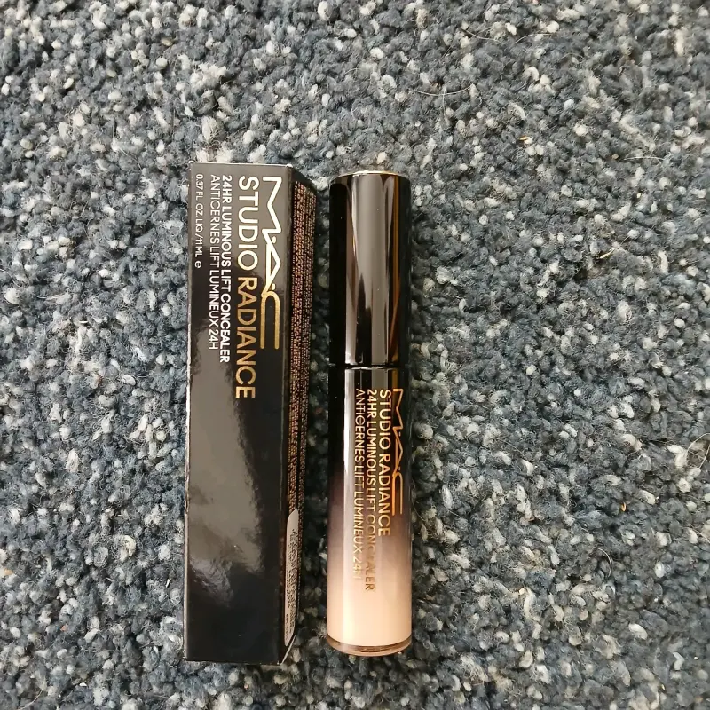 Corrector MAC Studio Radiance - 4