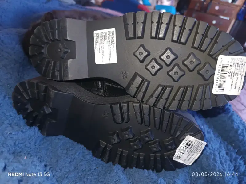 Bototos negros con plataforma - 3