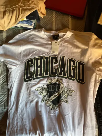 Polera blanca Chicago talla XL - miniatura 1
