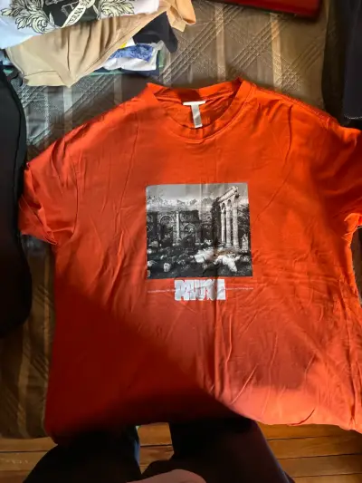 Polera gráfica naranja - miniatura 1