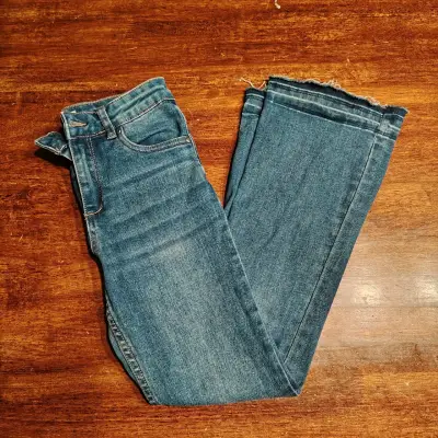 Lote de jeans  y buzo talla 10 - miniatura 1