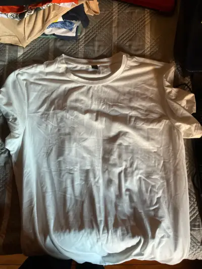 Polera blanca básica - miniatura 1