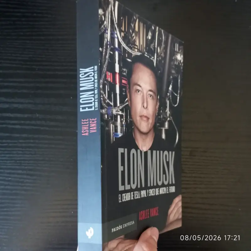 Libro "Elon Musk" Ashlee Vance - 2