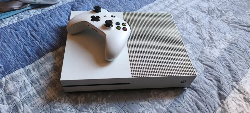 Consola Xbox One S con control - 4