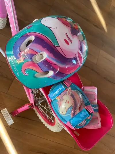 Bicicleta infantil Barbie rosada - miniatura 5