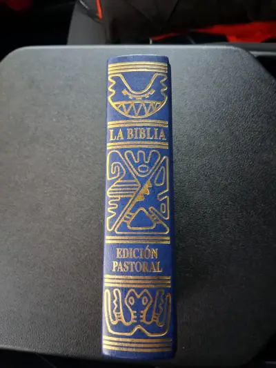 Biblia Latinoamérica azul - miniatura 4