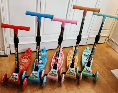 Scooters para niños colores surtidos - miniatura 2