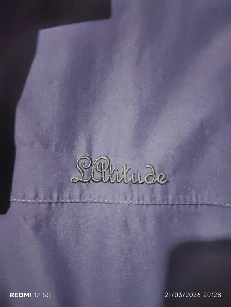 Chaqueta morada impermeable - 6