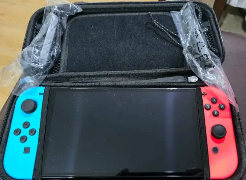 Nintendo Switch con juego FC25 - 3