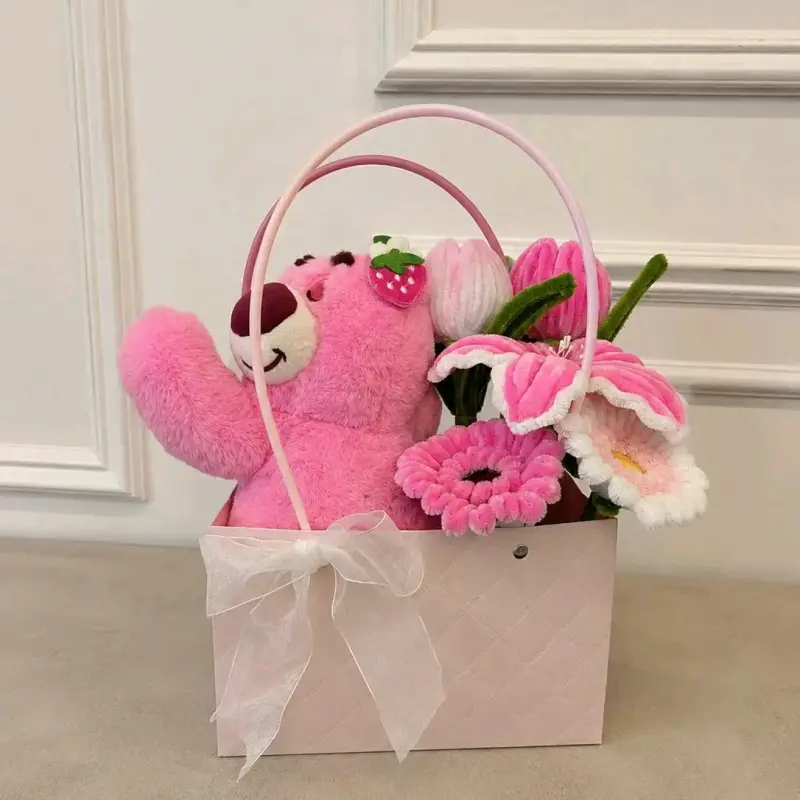 Arreglo floral con peluche - 2
