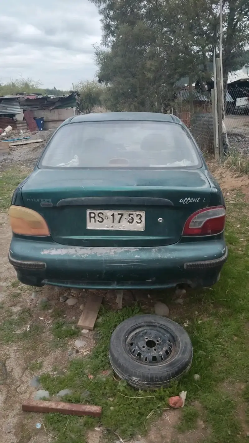Auto hiundai accent 2001 - 2