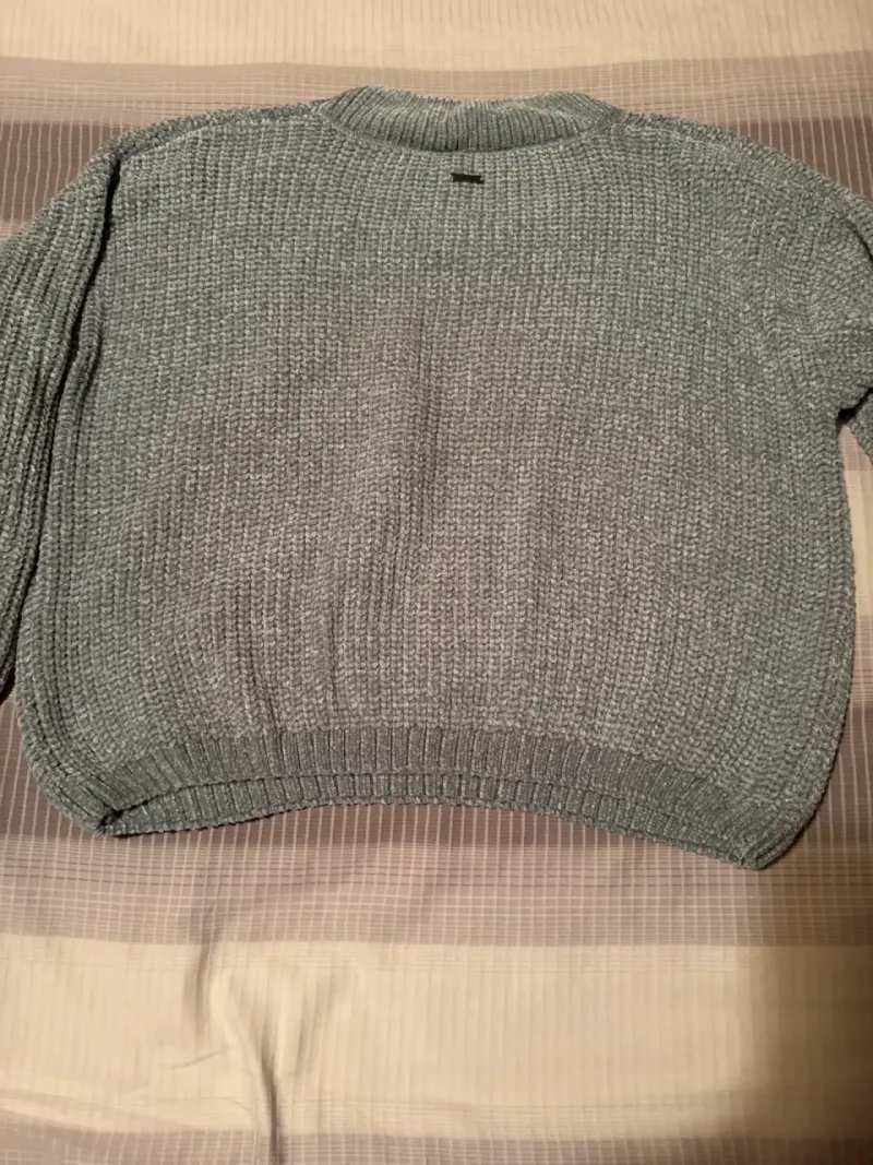 Suéter gris tejido - 4