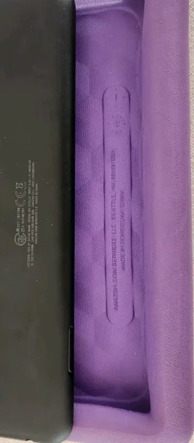Tablet con funda morada resistente - miniatura 6